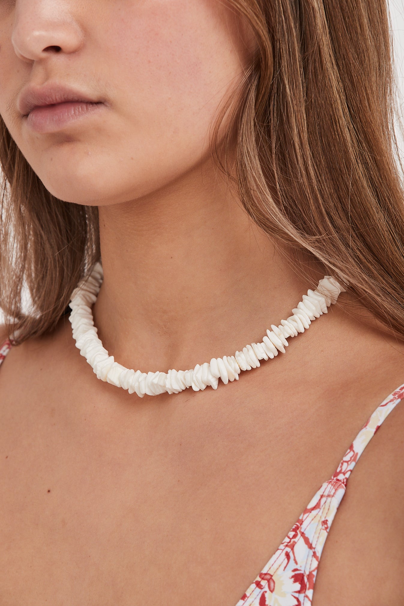 Bohemian Hawaii Puka White Clam Chip Shell Necklace Natural Stone Chip  Necklace Summer Beach Statement Jewelry | Charlie Dolly